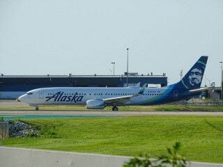 Alaska to join OneWorld, refreshes American Airlines partnership