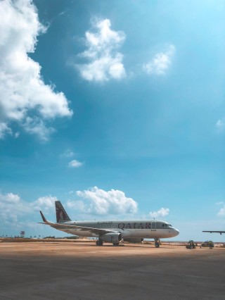 Alaska Airlines and Qatar Airlines building ties